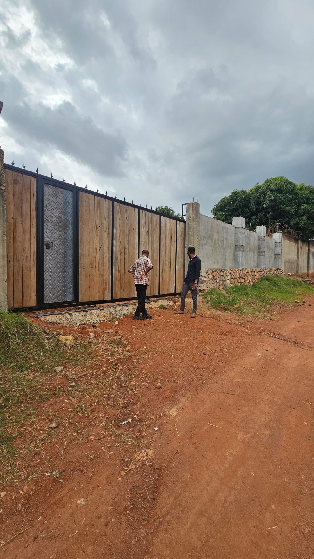 Namulanda Perimeter Wall & Gate House